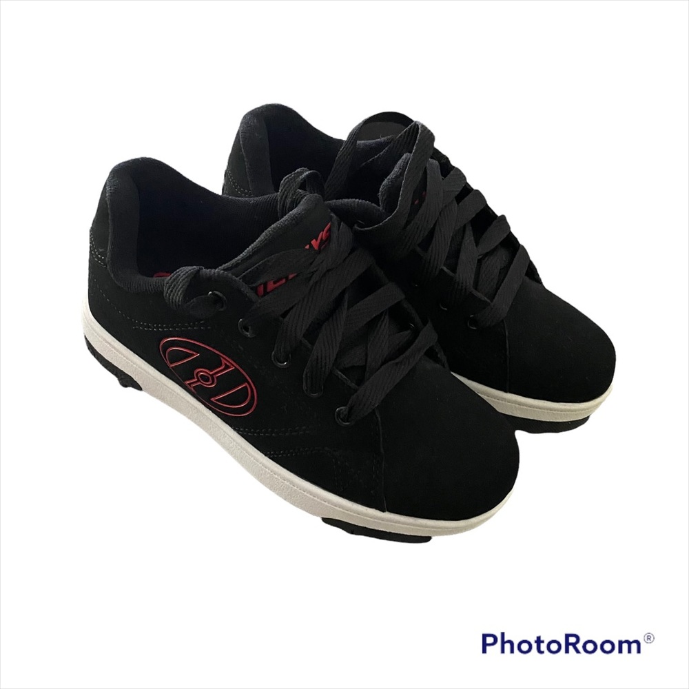 Boys Heelys Sneakers Size 3